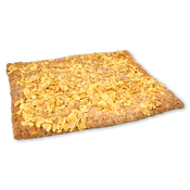 Coca Sant Joan de llardons amb pinyons del país